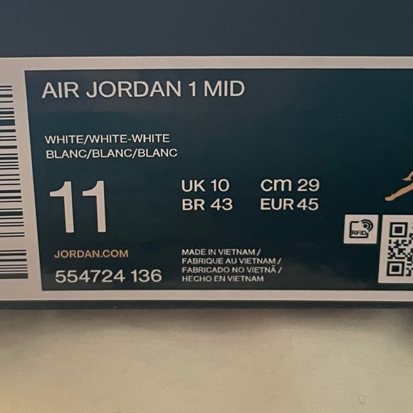 Jordan 1’s Triple White size 11 - Picture 3 of 8